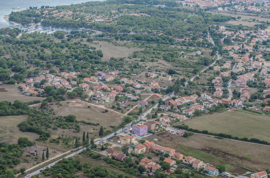 Vila In Lavanda Фажана Экстерьер фото